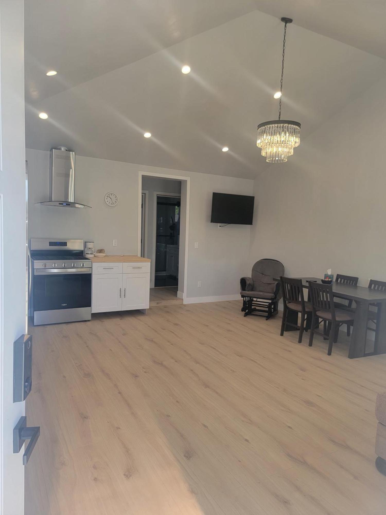 Wg House Angeles Winnetka Apartment Los Angeles